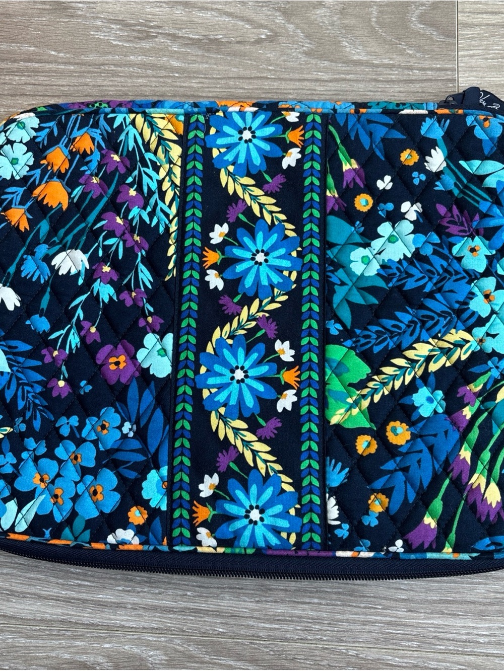 Vera Bradley Quilted Zipper Laptop Case Blue Floral